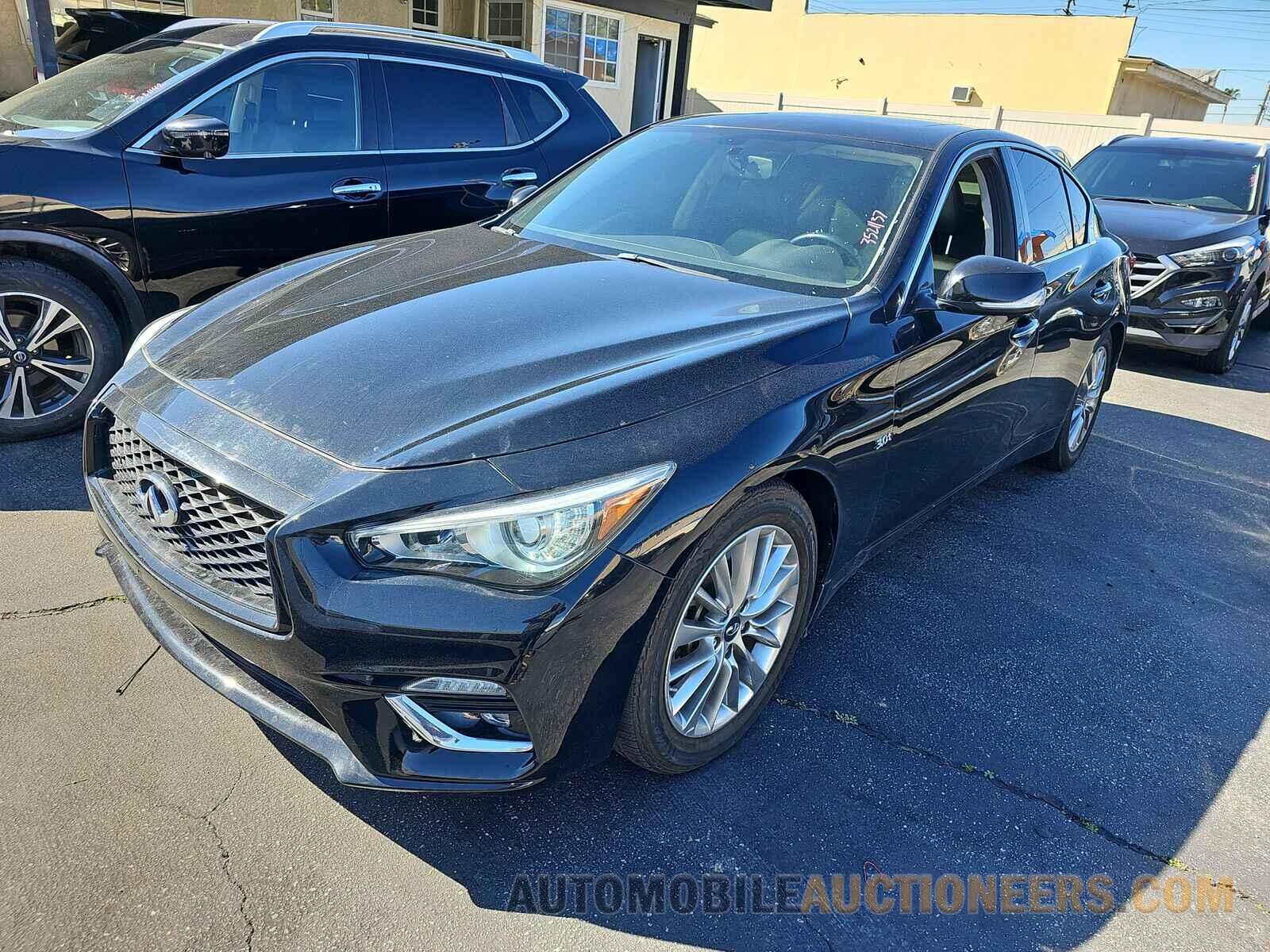 JN1EV7AP2JM353591 INFINITI Q50 2018