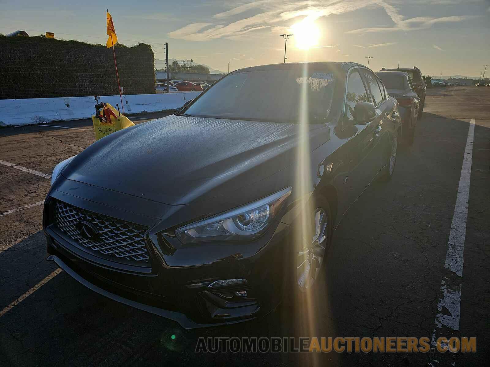 JN1EV7AP5JM360518 INFINITI Q50 2018