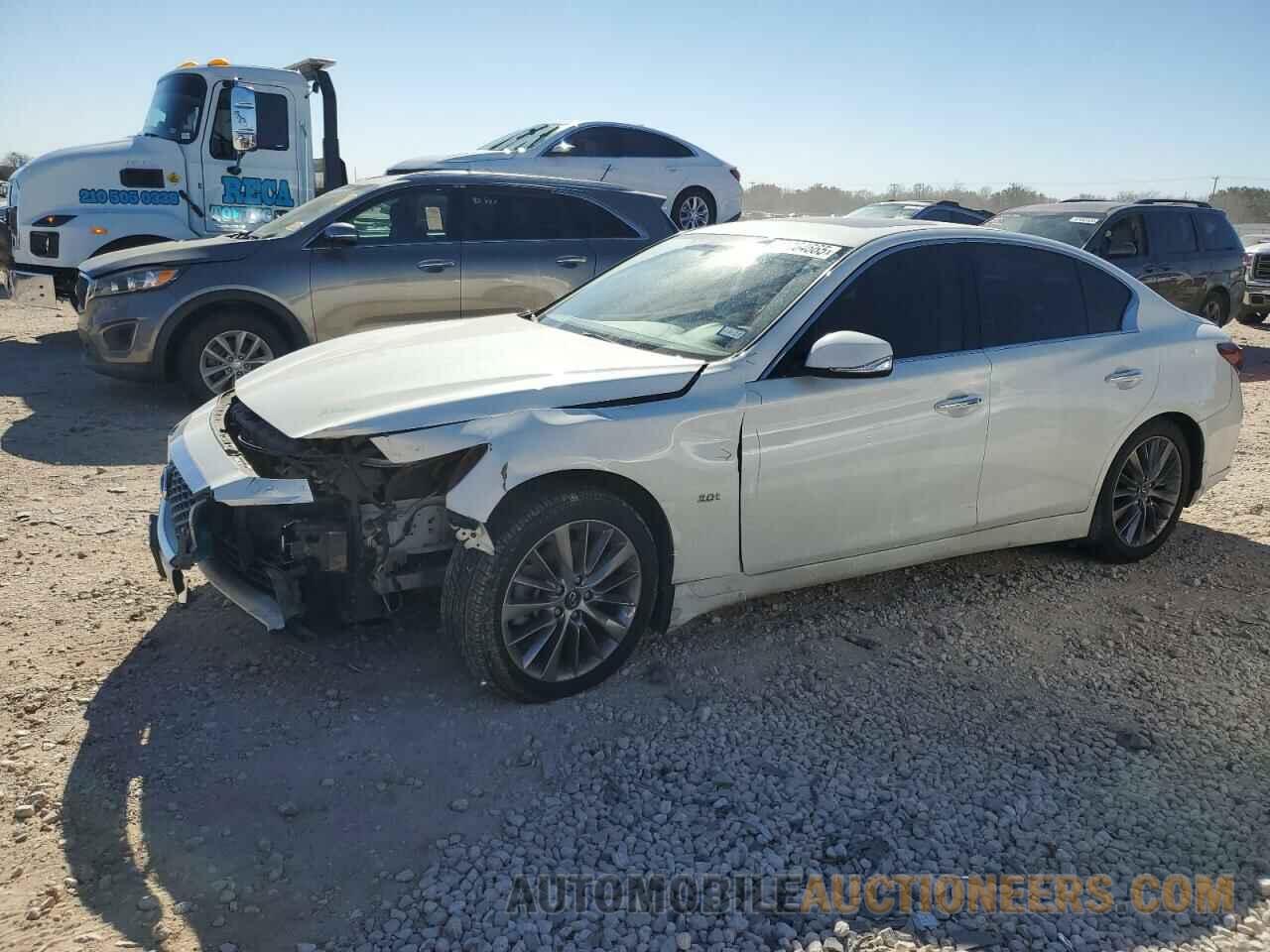 JN1EV7AP8JM356138 INFINITI Q50 2018