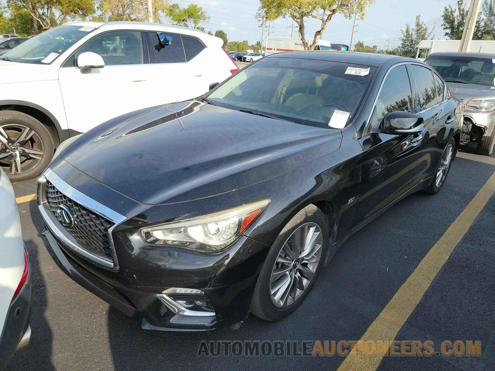 JN1EV7AP9JM366113 INFINITI Q50 2018