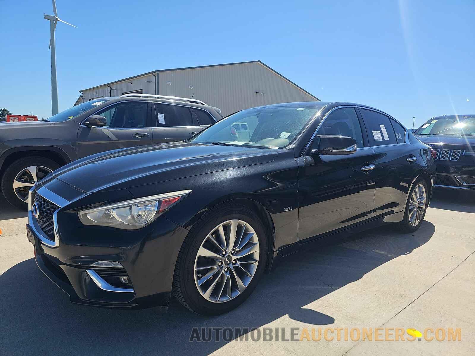 JN1EV7AR1JM432381 INFINITI Q50 2018