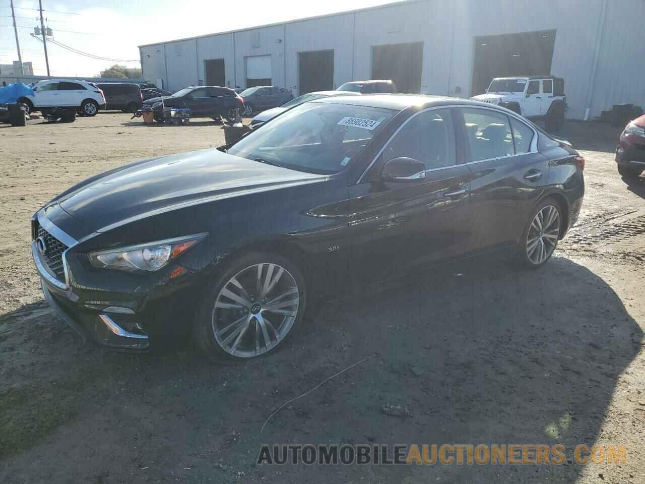 JN1EV7AR3JM434522 INFINITI Q50 2018