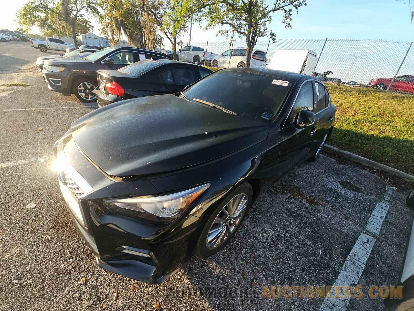 JN1EV7AR3JM444953 INFINITI Q50 2018