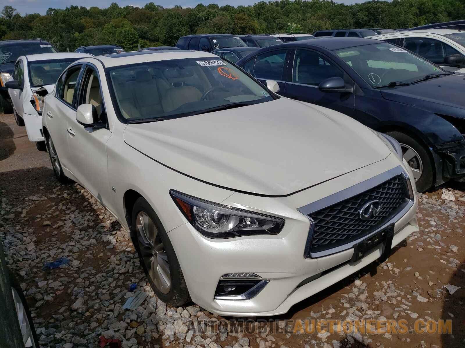 JN1EV7AR3KM592585 INFINITI Q50 2019