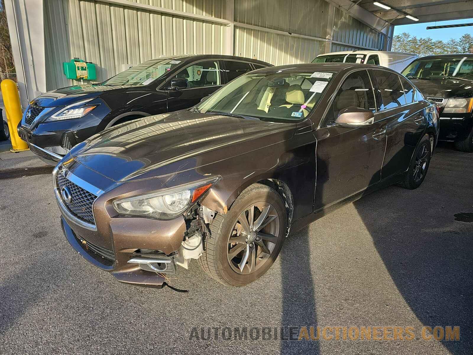 JN1EV7AR5HM838979 INFINITI Q50 2017