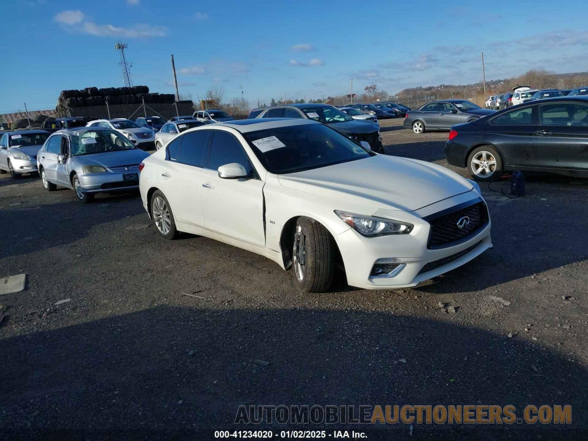 JN1EV7AR7KM558746 INFINITI Q50 2019