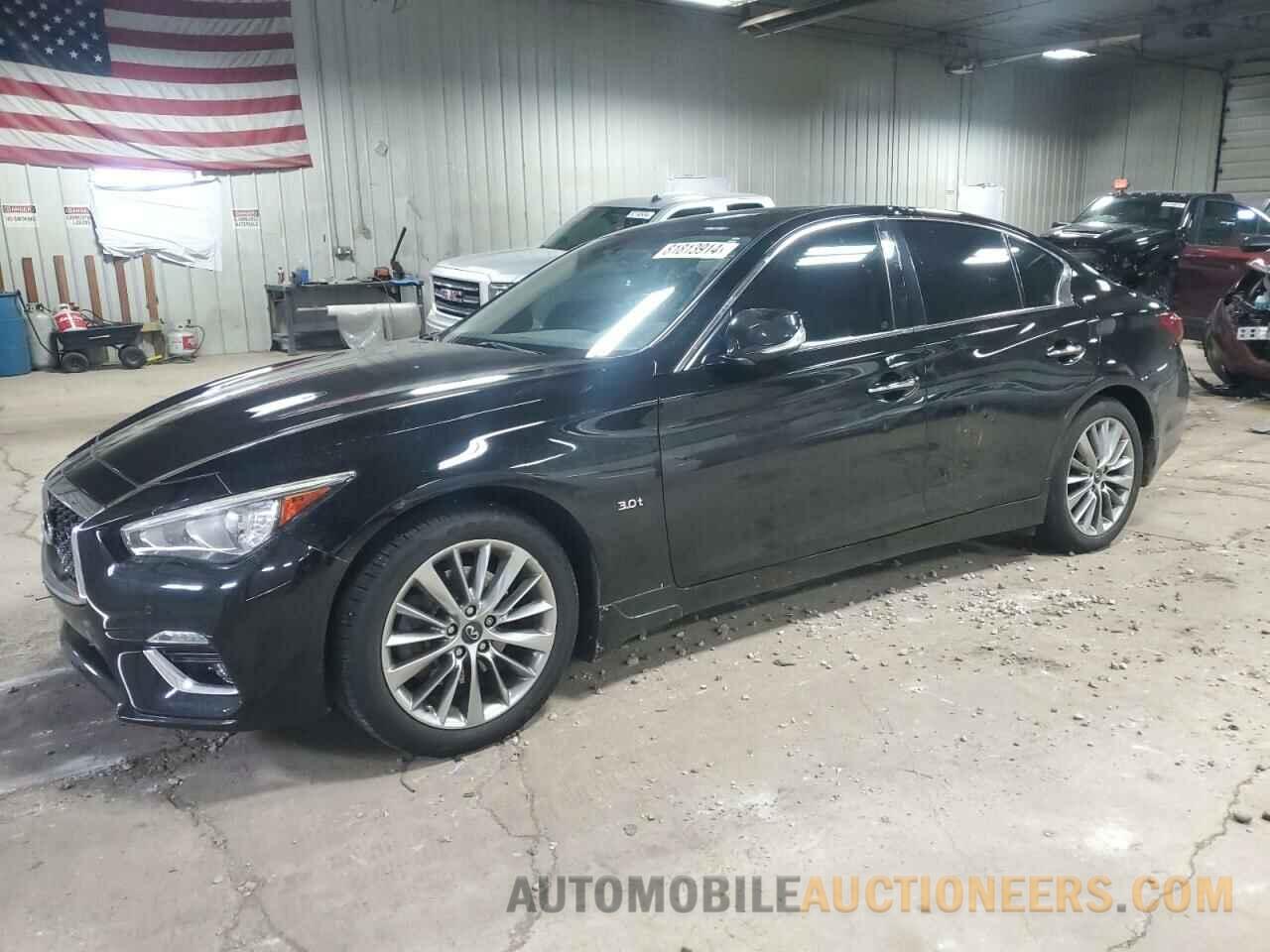 JN1EV7AR8JM437707 INFINITI Q50 2018