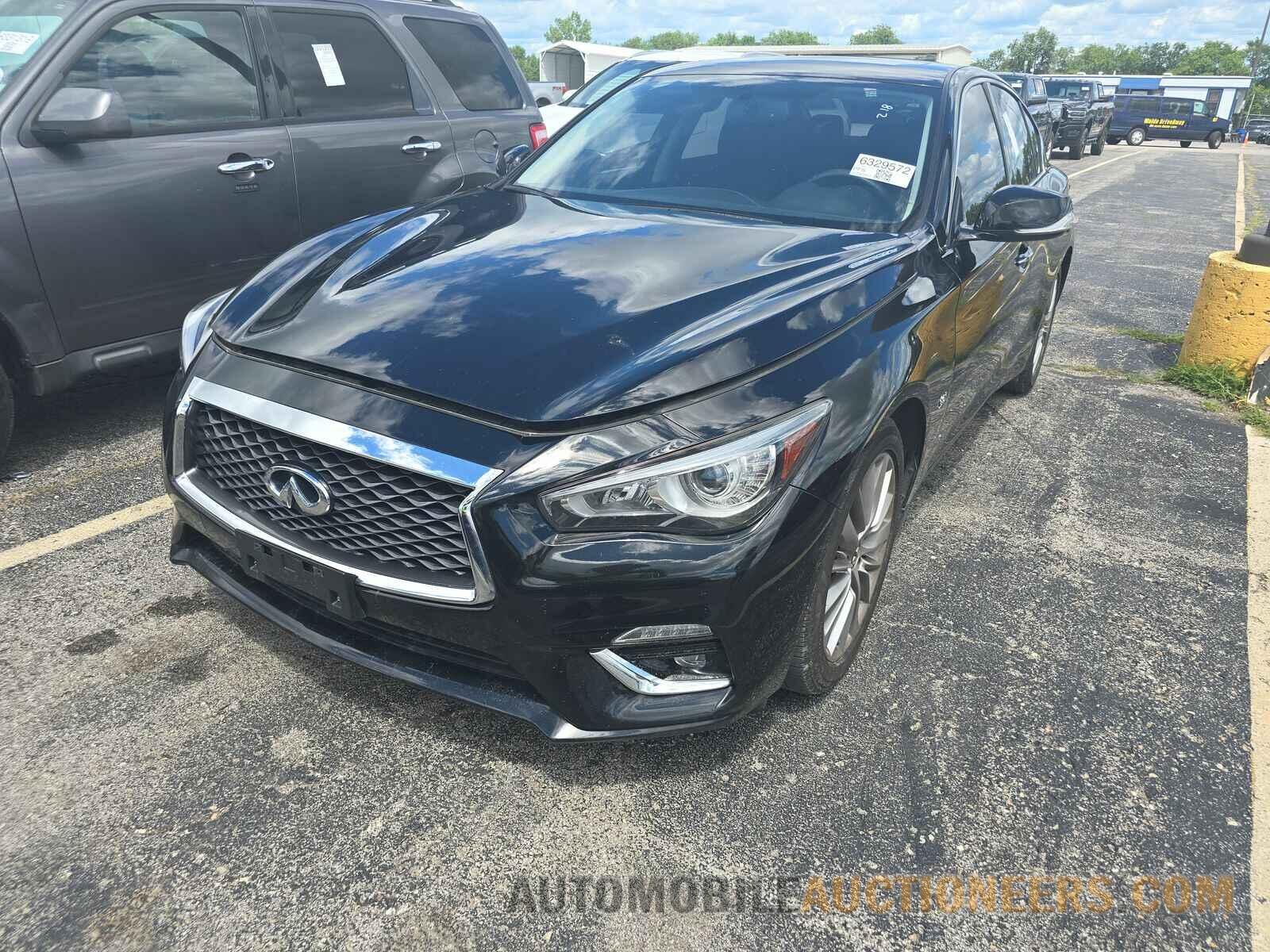 JN1EV7AR8JM441689 INFINITI Q50 2018