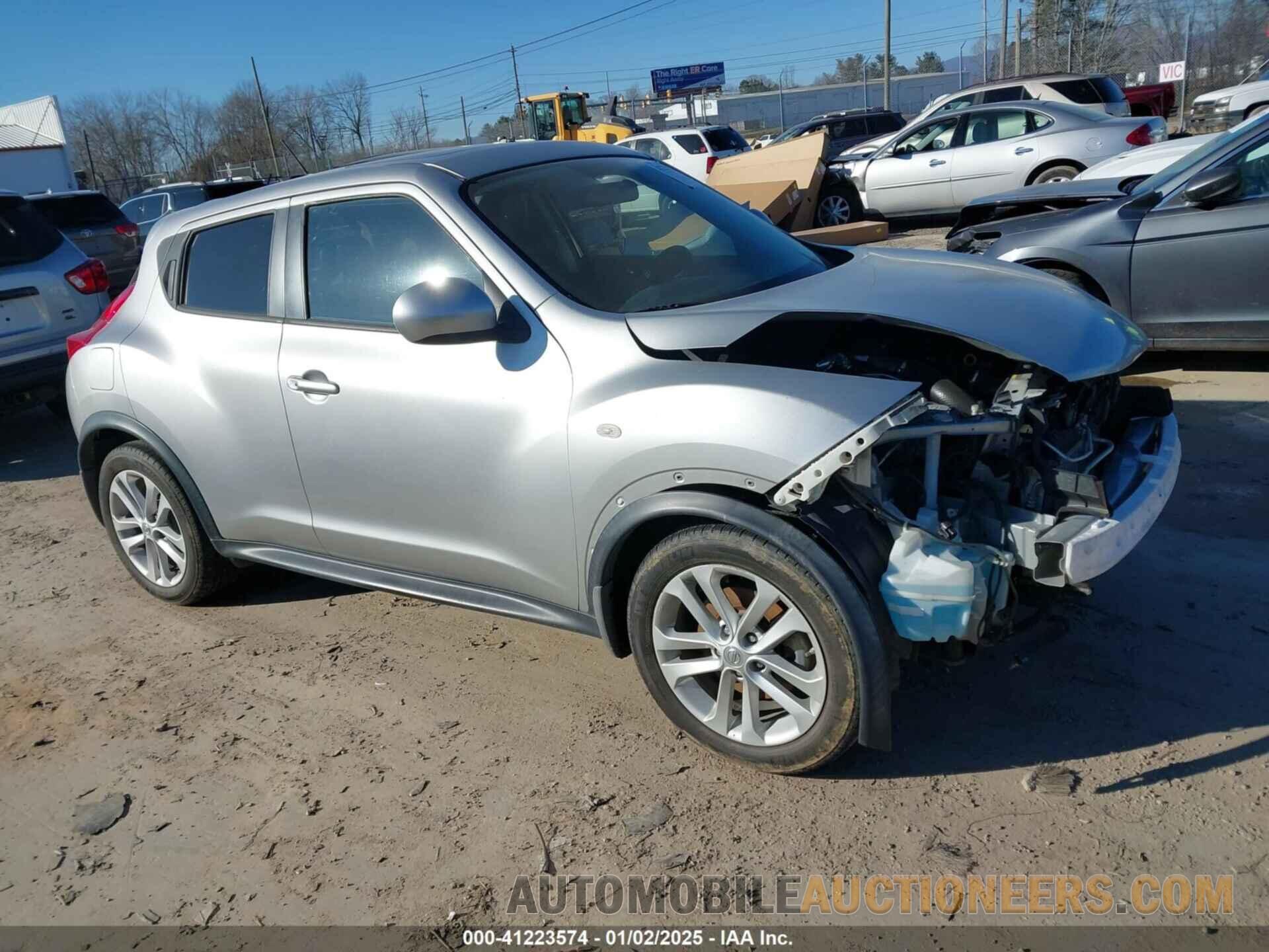 JN8AF5MV3CT120176 NISSAN JUKE 2012