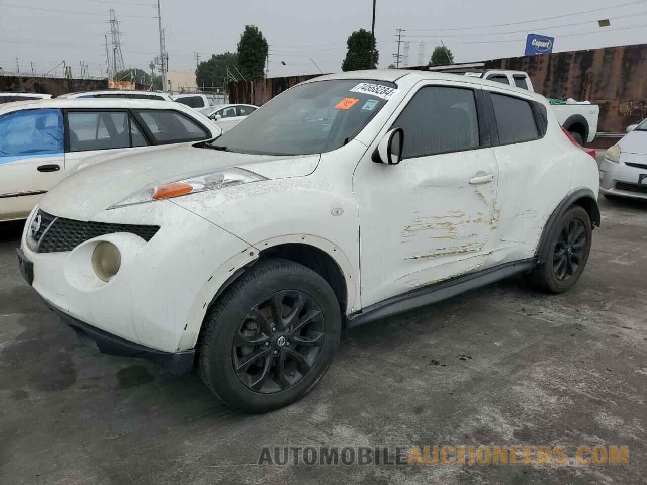 JN8AF5MV4DT208123 NISSAN JUKE 2013