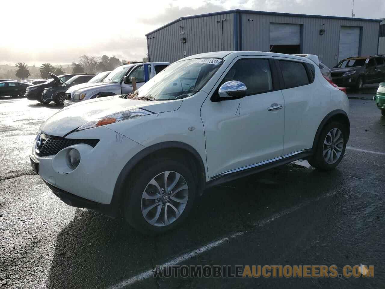 JN8AF5MVXCT127187 NISSAN JUKE 2012