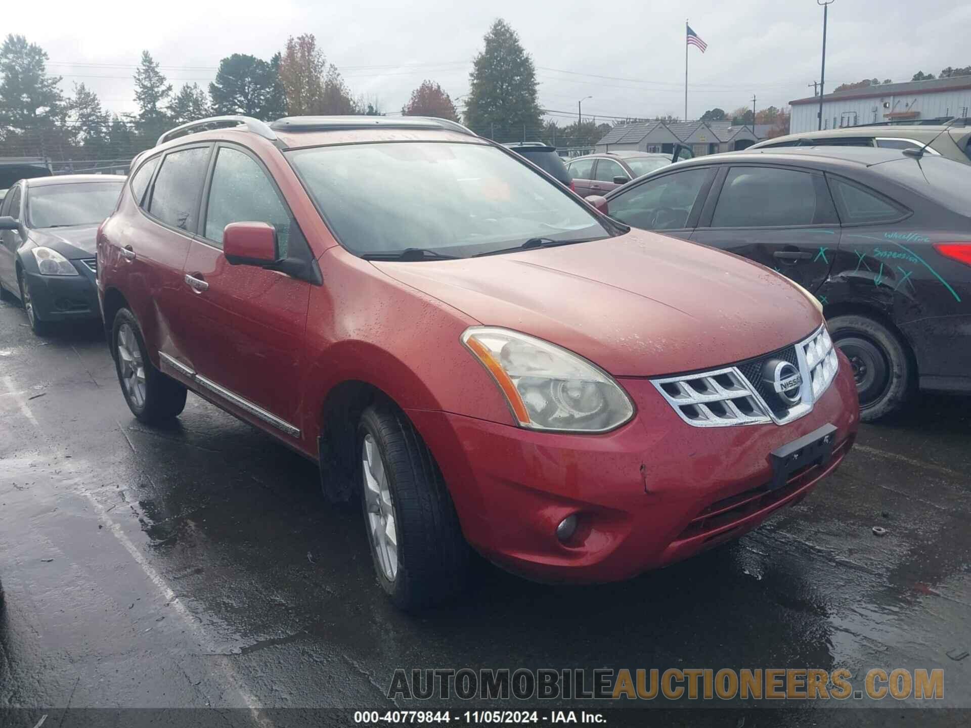 JN8AS5MT3DW016653 NISSAN ROGUE 2013