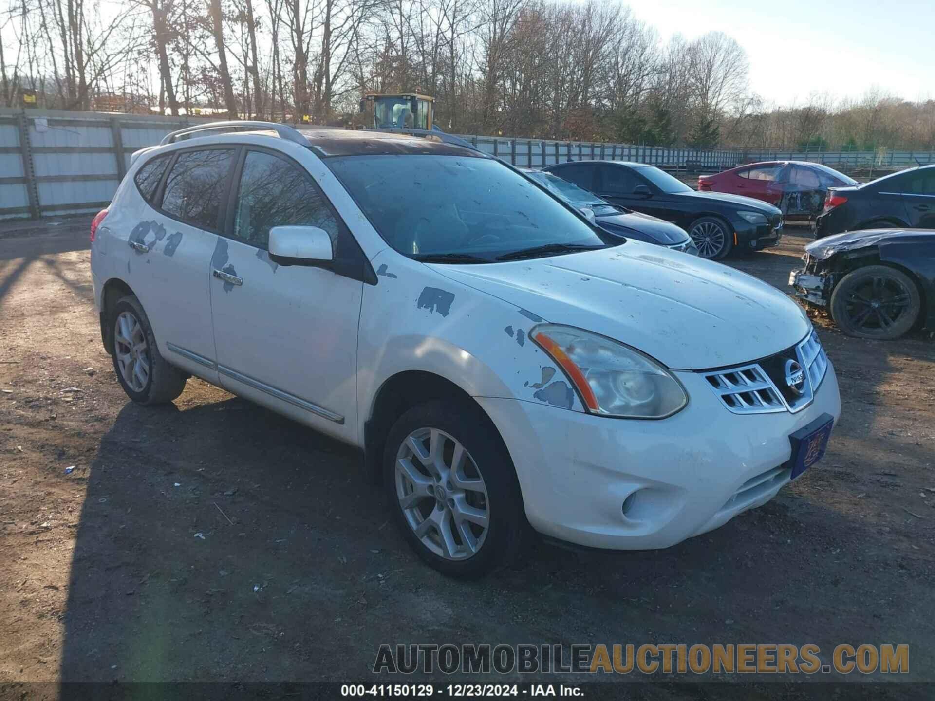 JN8AS5MT4DW528910 NISSAN ROGUE 2013