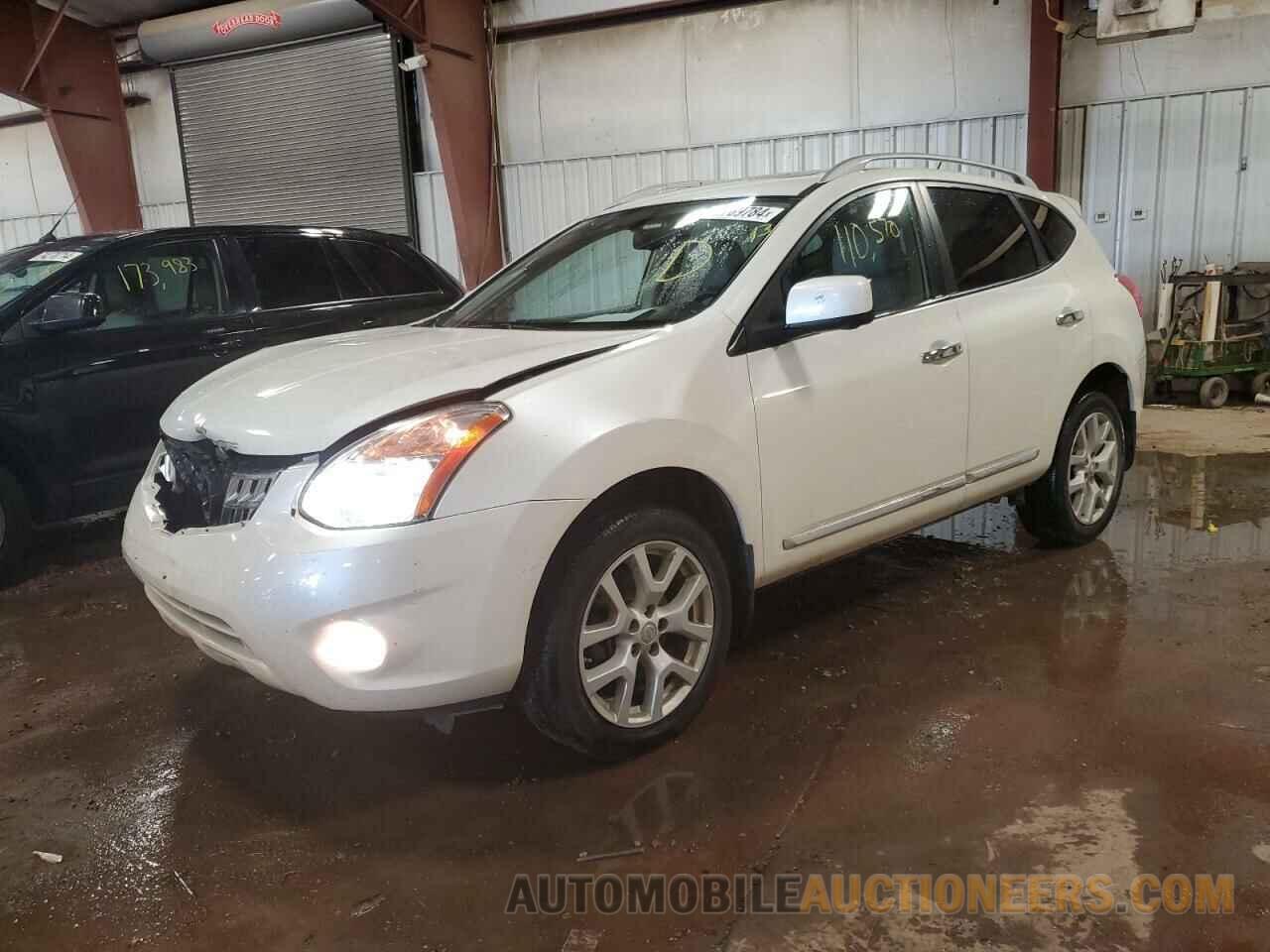 JN8AS5MT6DW008725 NISSAN ROGUE 2013