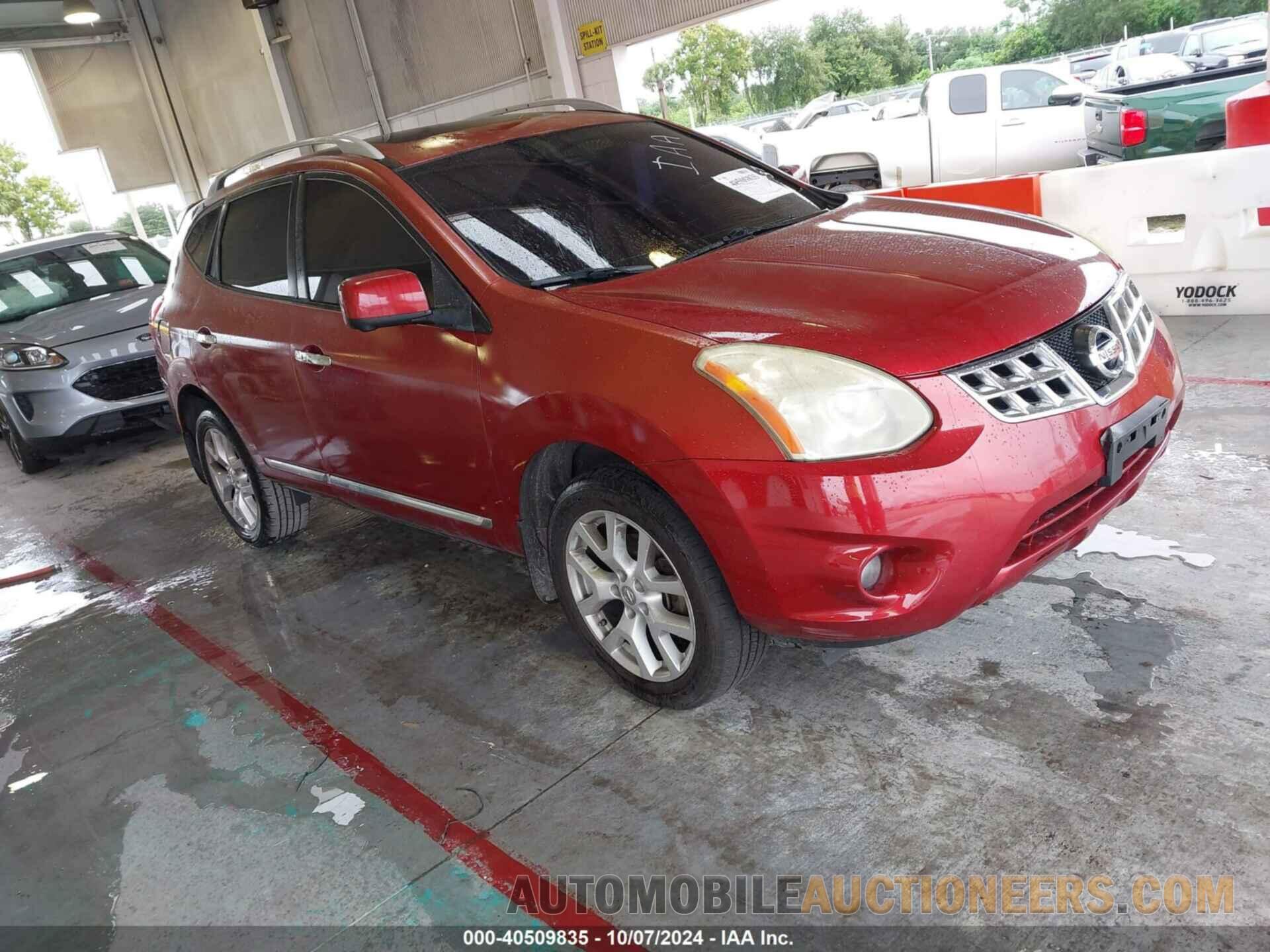 JN8AS5MT6DW512417 NISSAN ROGUE 2013