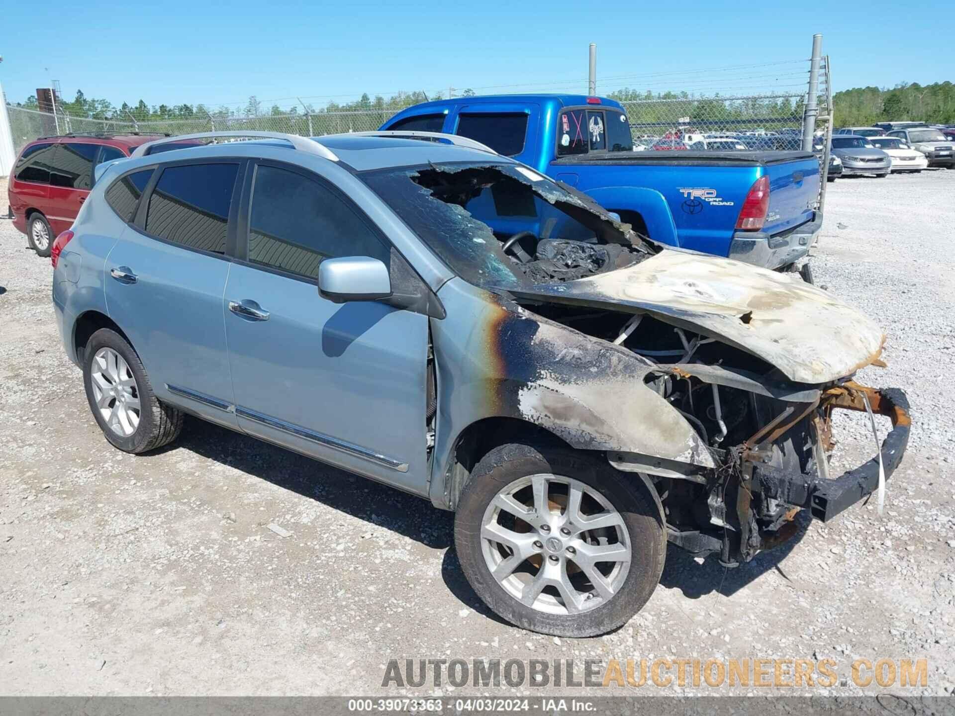 JN8AS5MT7DW025596 NISSAN ROGUE 2013