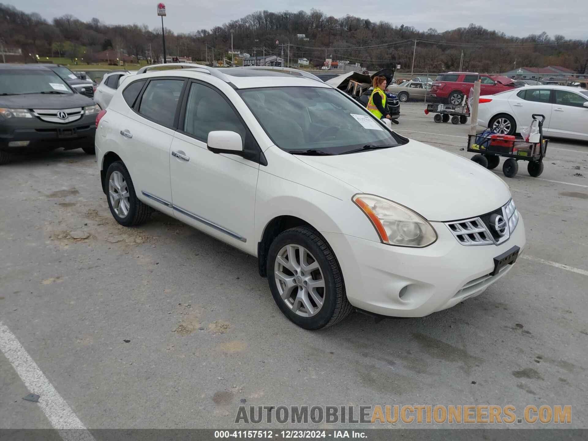 JN8AS5MV4DW607785 NISSAN ROGUE 2013