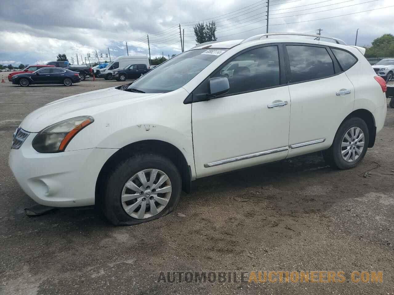 JN8AS5MV7FW755447 NISSAN ROGUE 2015