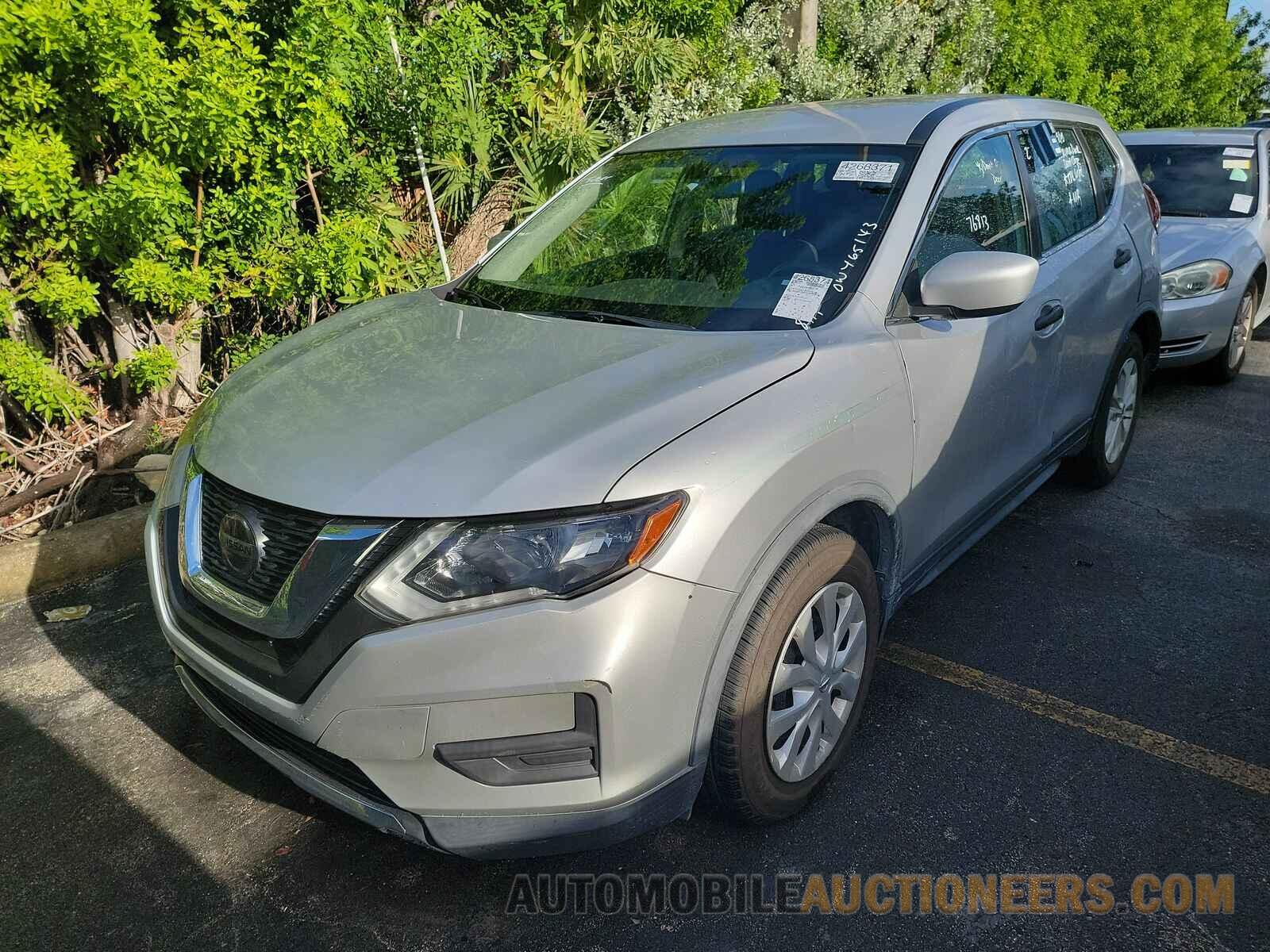 JN8AT2MT1JW465143 Nissan Rogue 2018