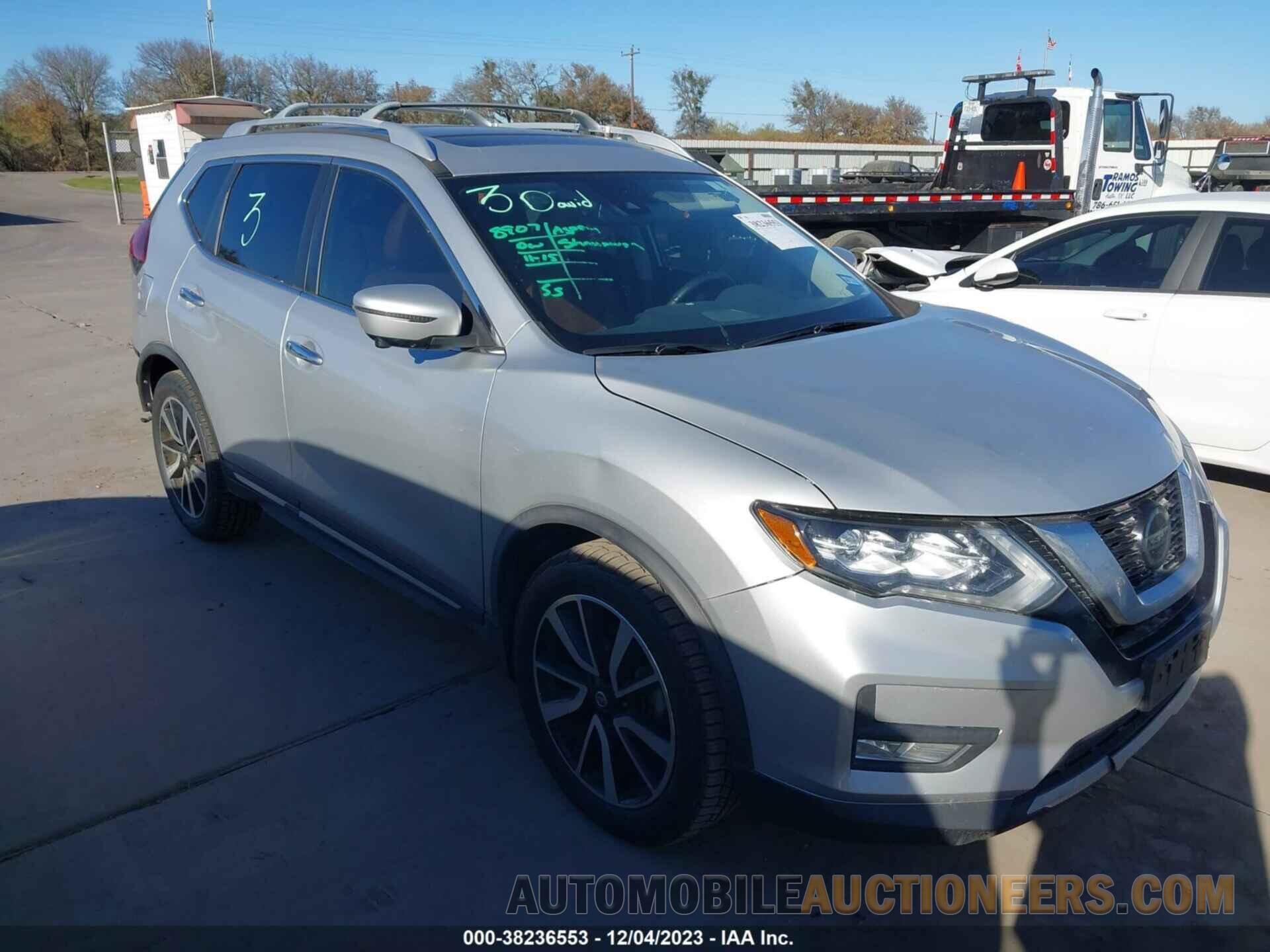 JN8AT2MT1JW489345 NISSAN ROGUE 2018