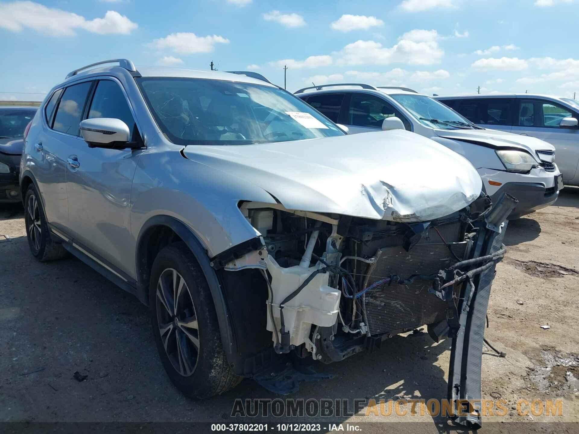 JN8AT2MT2JW463062 NISSAN ROGUE 2018