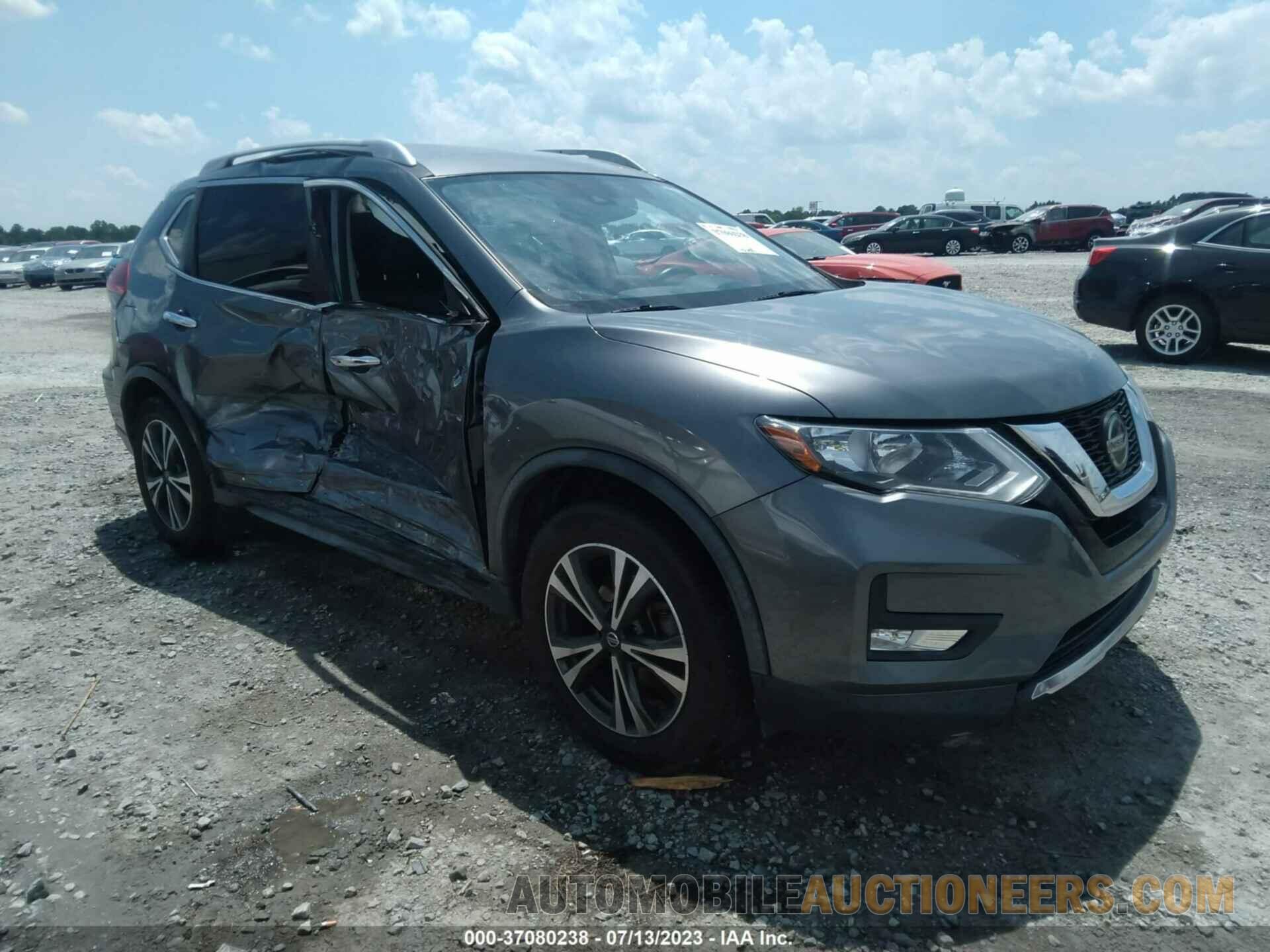 JN8AT2MT3JW455987 NISSAN ROGUE 2018