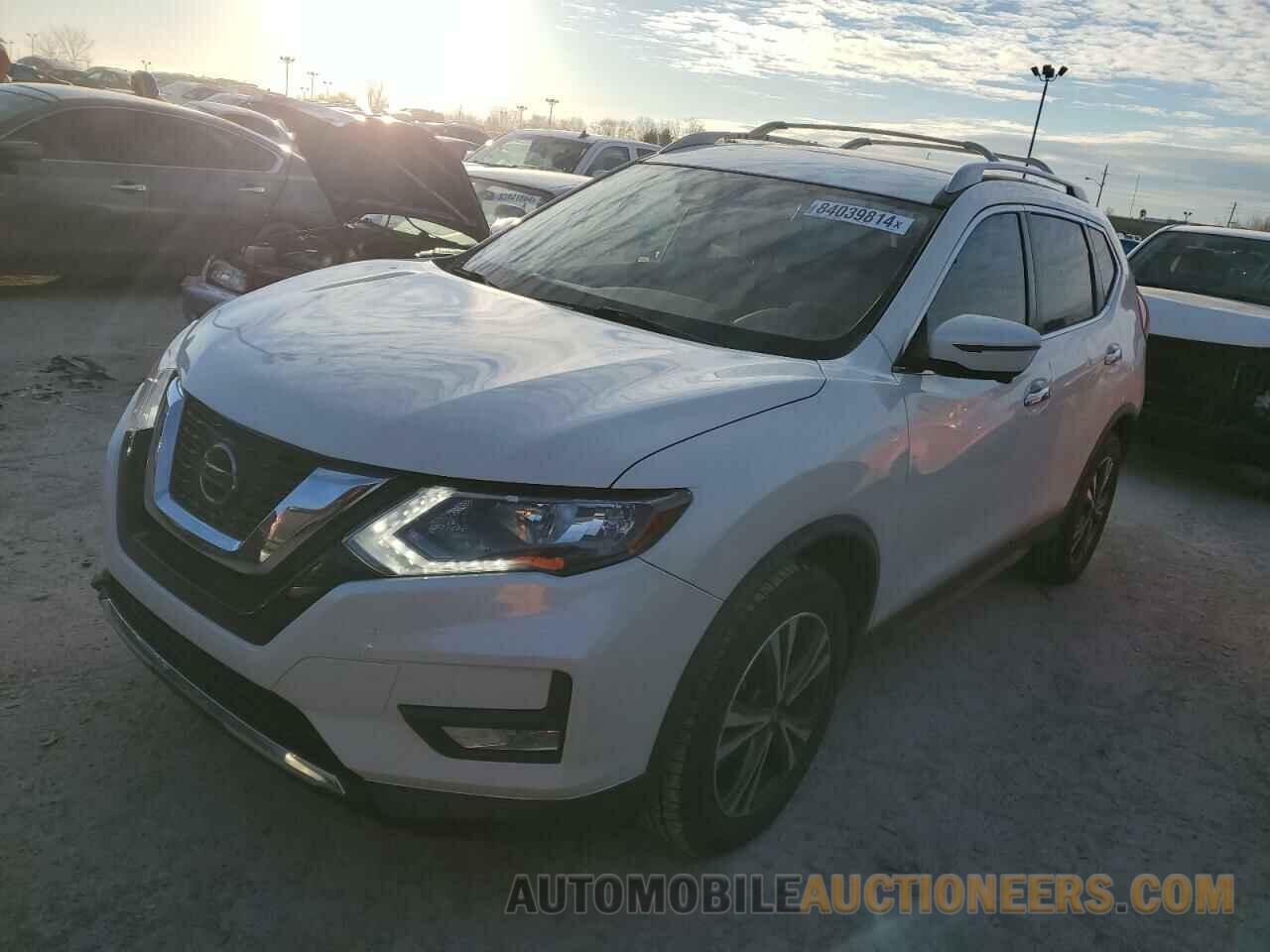 JN8AT2MT4KW262460 NISSAN ROGUE 2019