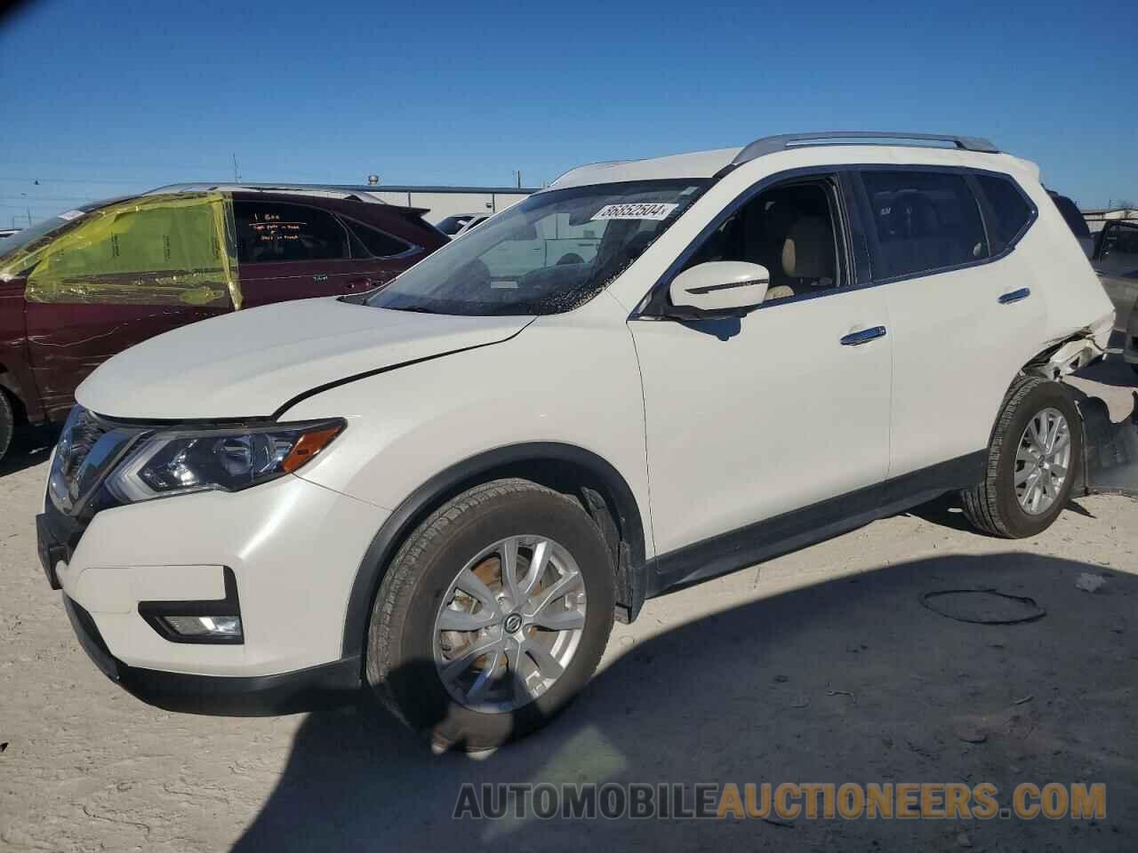 JN8AT2MT5HW145317 NISSAN ROGUE 2017