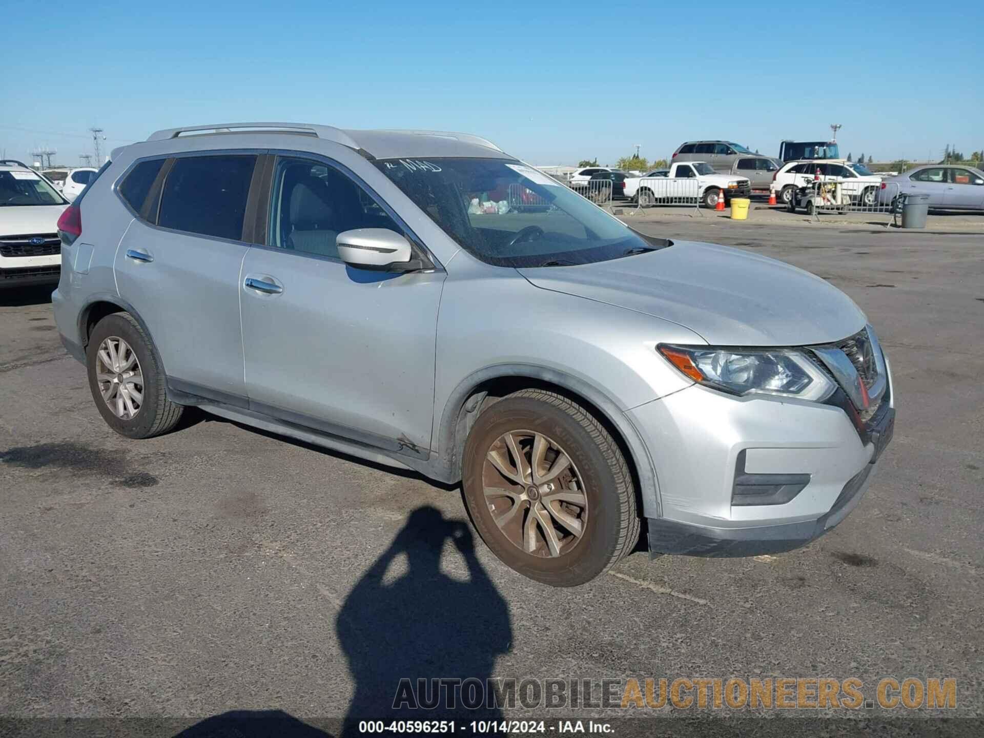 JN8AT2MT5JW465792 NISSAN ROGUE 2018