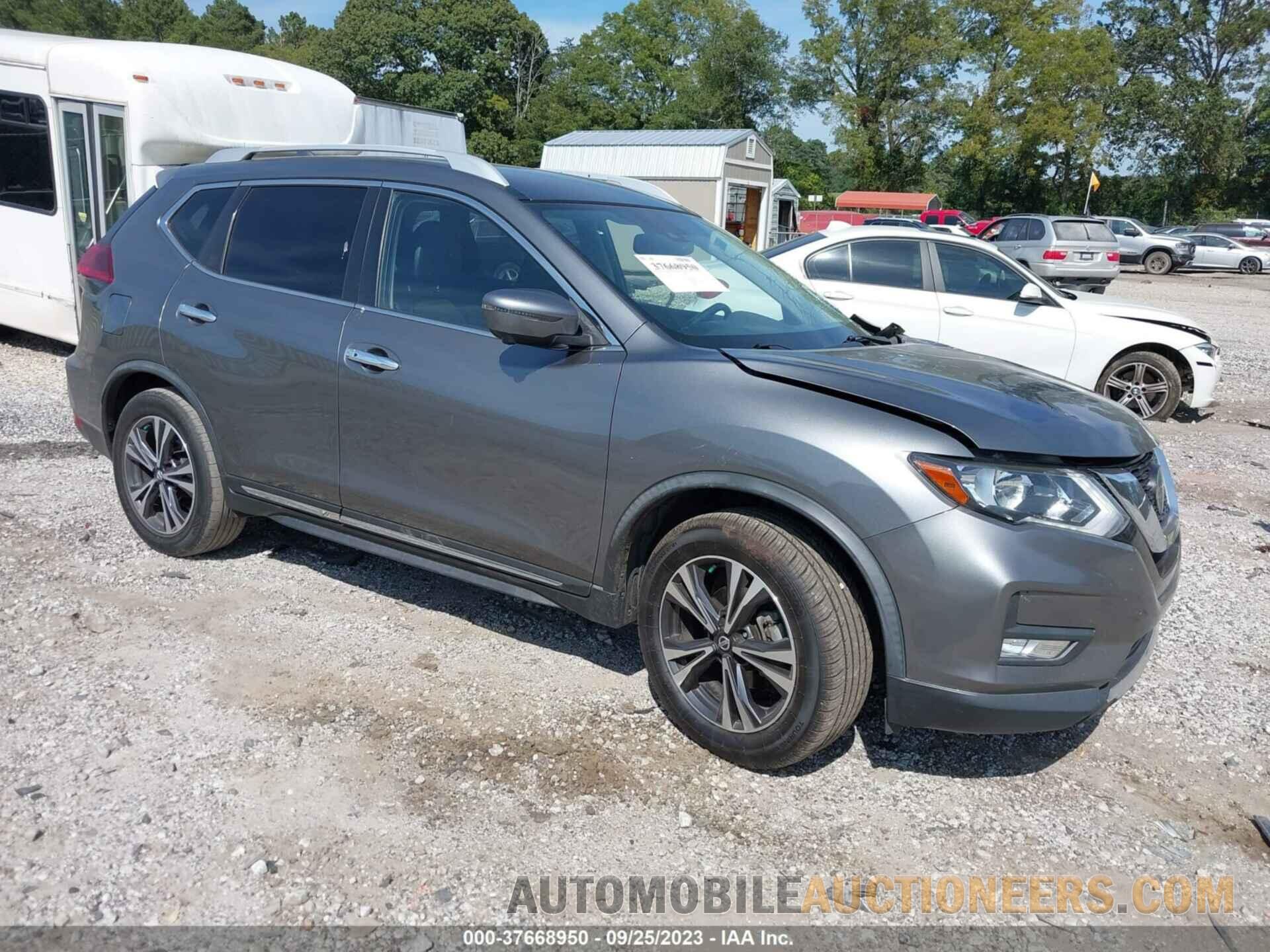 JN8AT2MT8JW462420 NISSAN ROGUE 2018