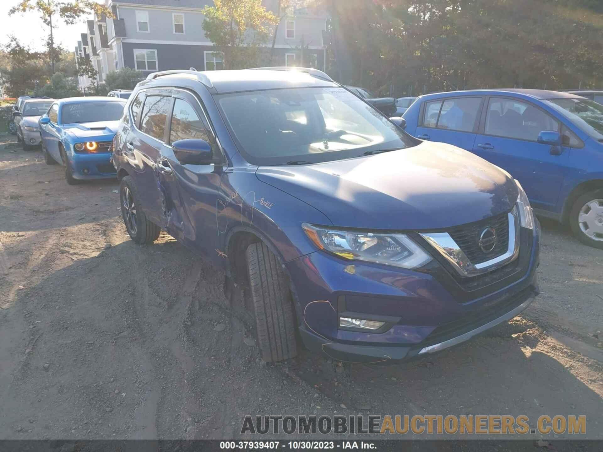 JN8AT2MT9JW465875 NISSAN ROGUE 2018