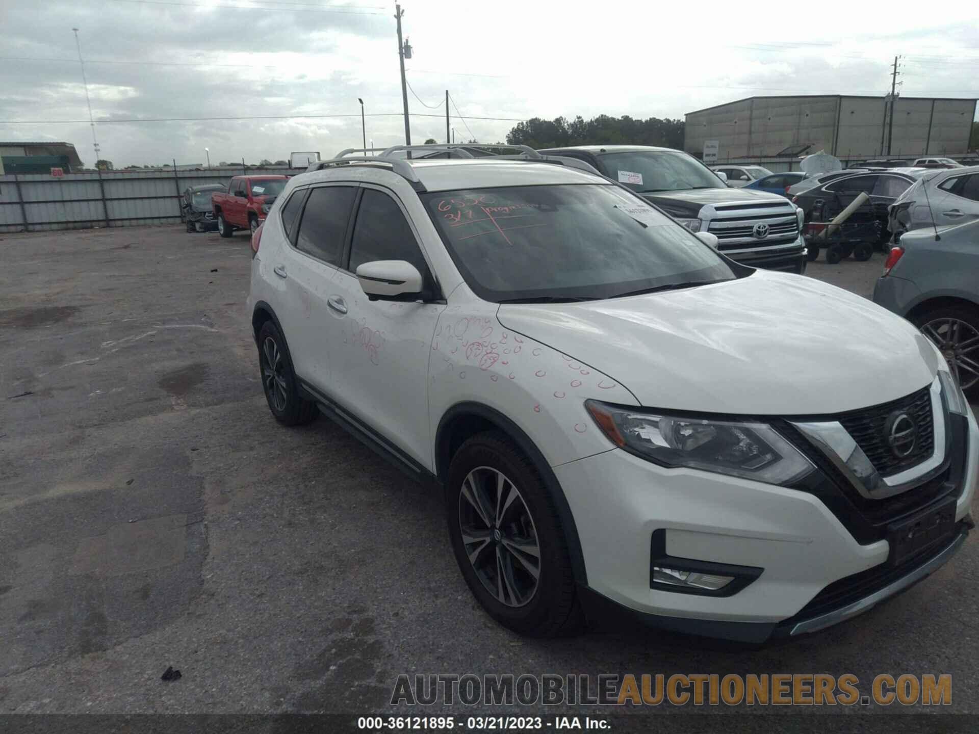 JN8AT2MTXJW452620 NISSAN ROGUE 2018