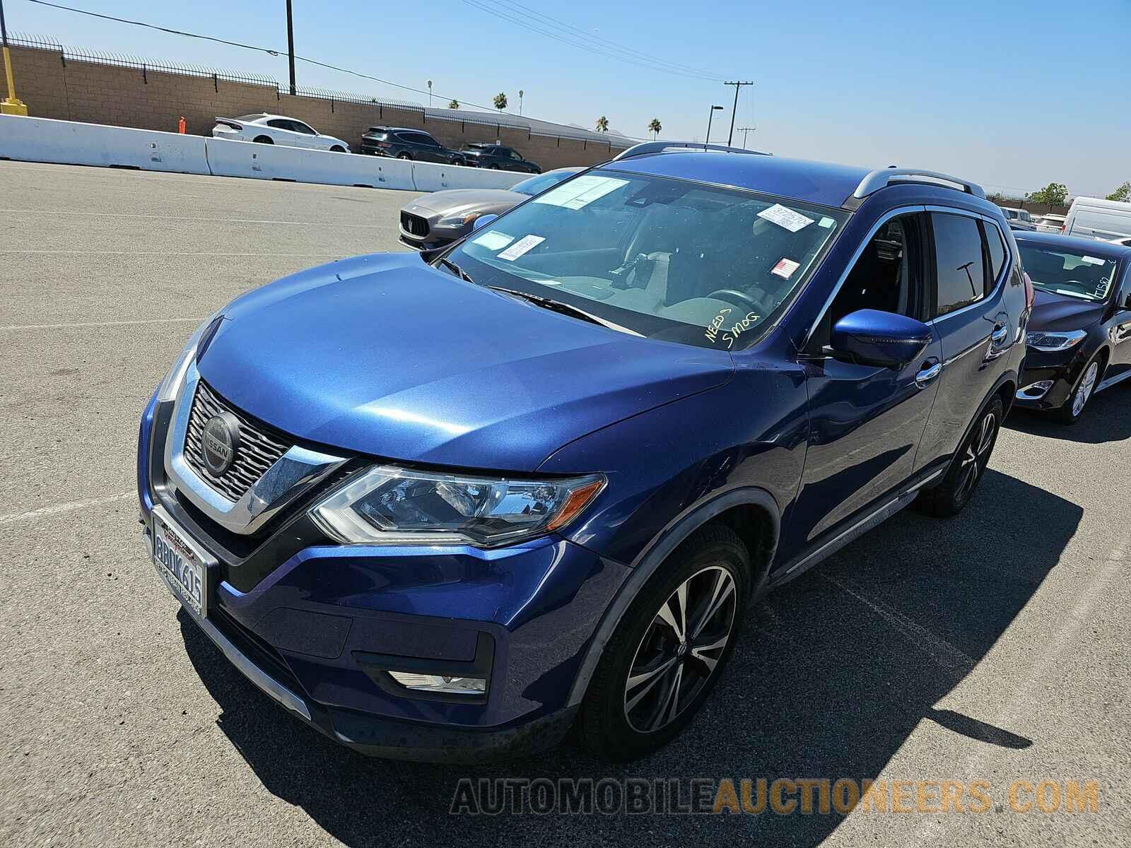 JN8AT2MTXJW458014 Nissan Rogue 2018