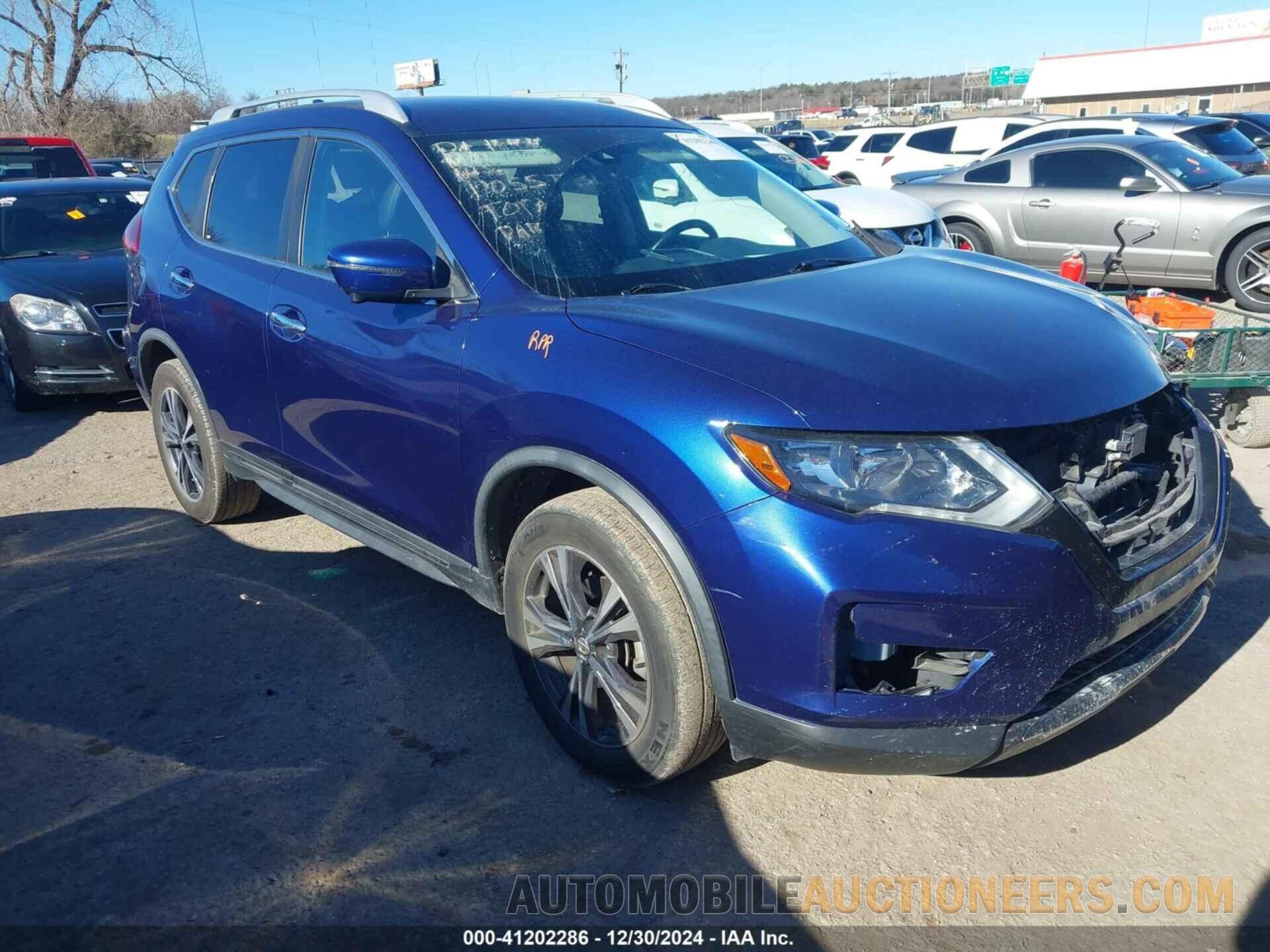 JN8AT2MV0JW316143 NISSAN ROGUE 2018