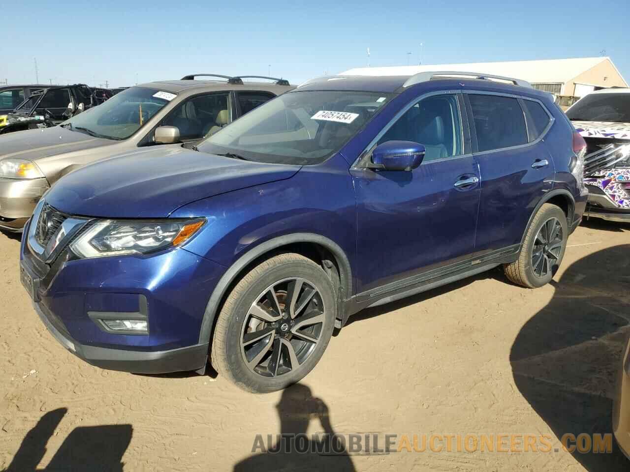 JN8AT2MV2JW323773 NISSAN ROGUE 2018