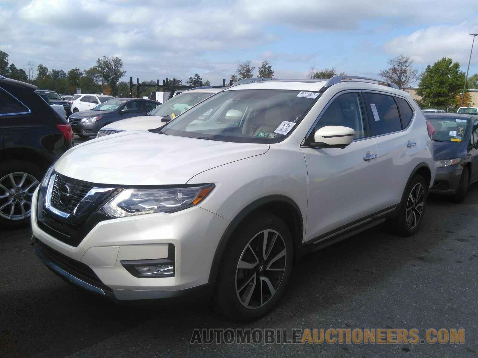 JN8AT2MV2JW330612 Nissan Rogue 2018