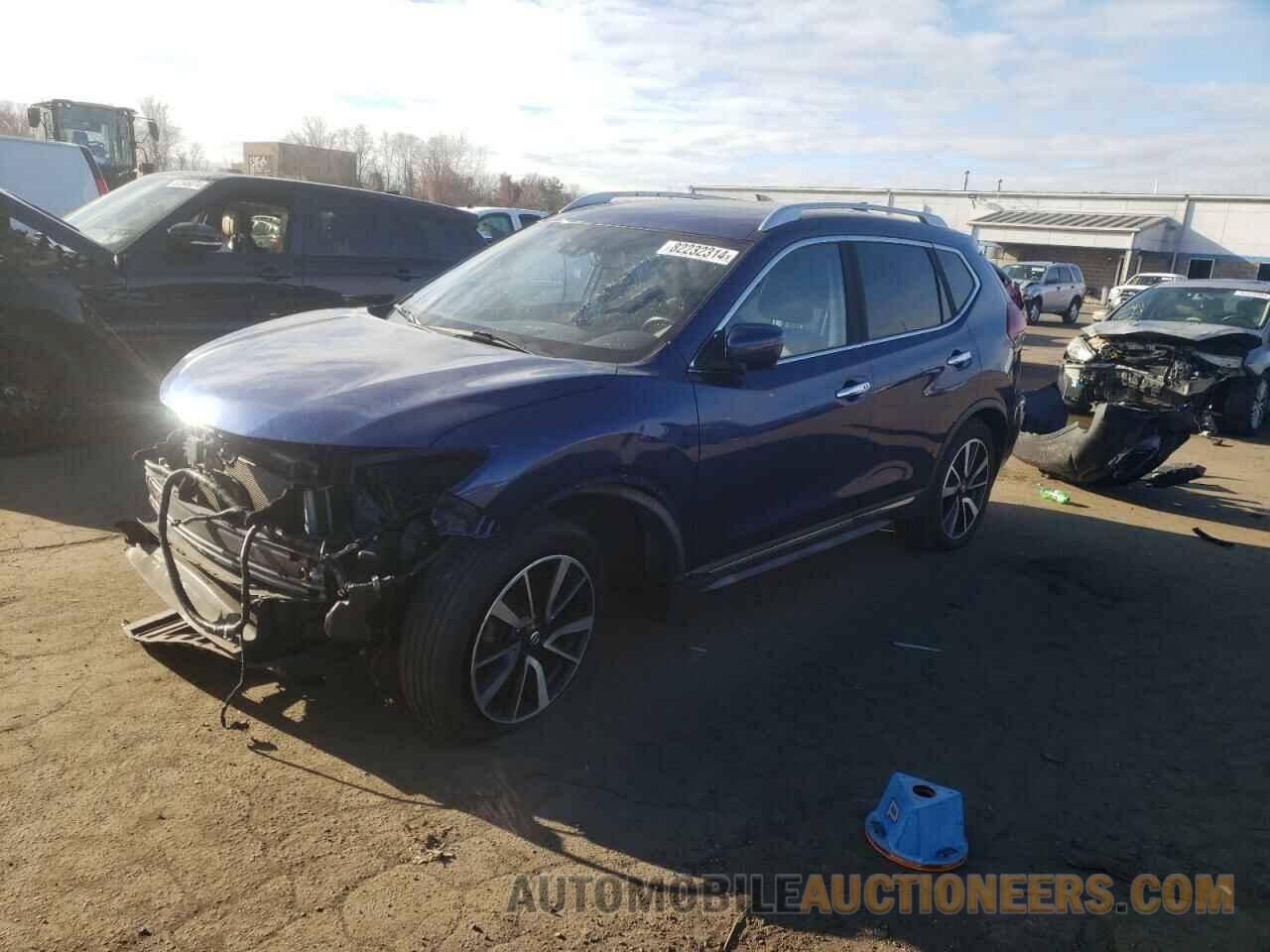 JN8AT2MV2JW340699 NISSAN ROGUE 2018