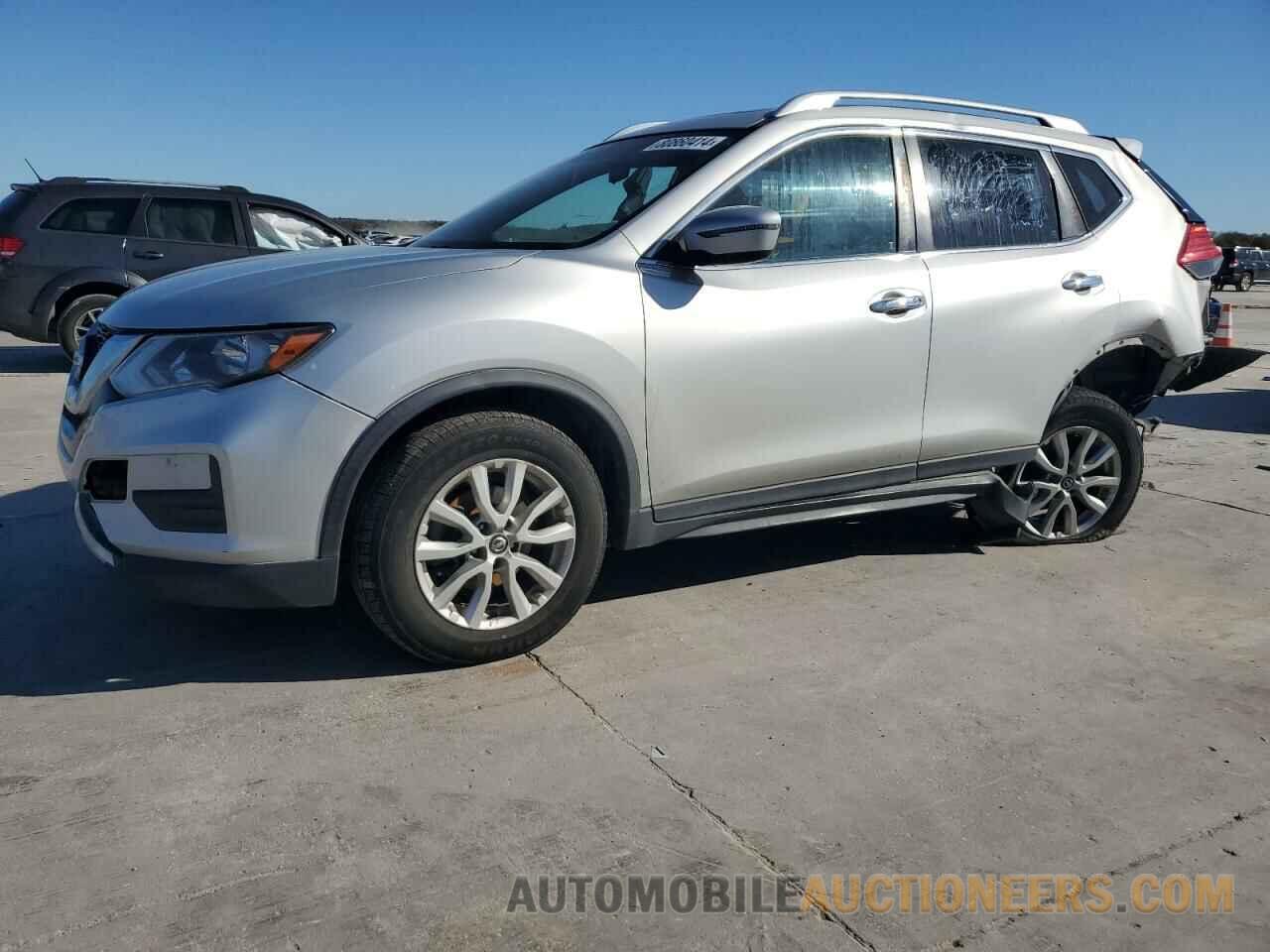 JN8AT2MV3HW010497 NISSAN ROGUE 2017