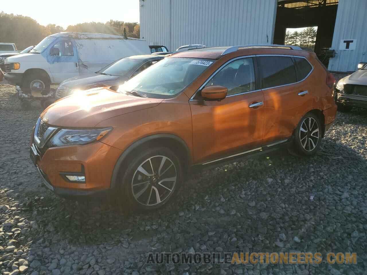 JN8AT2MV3JW323104 NISSAN ROGUE 2018