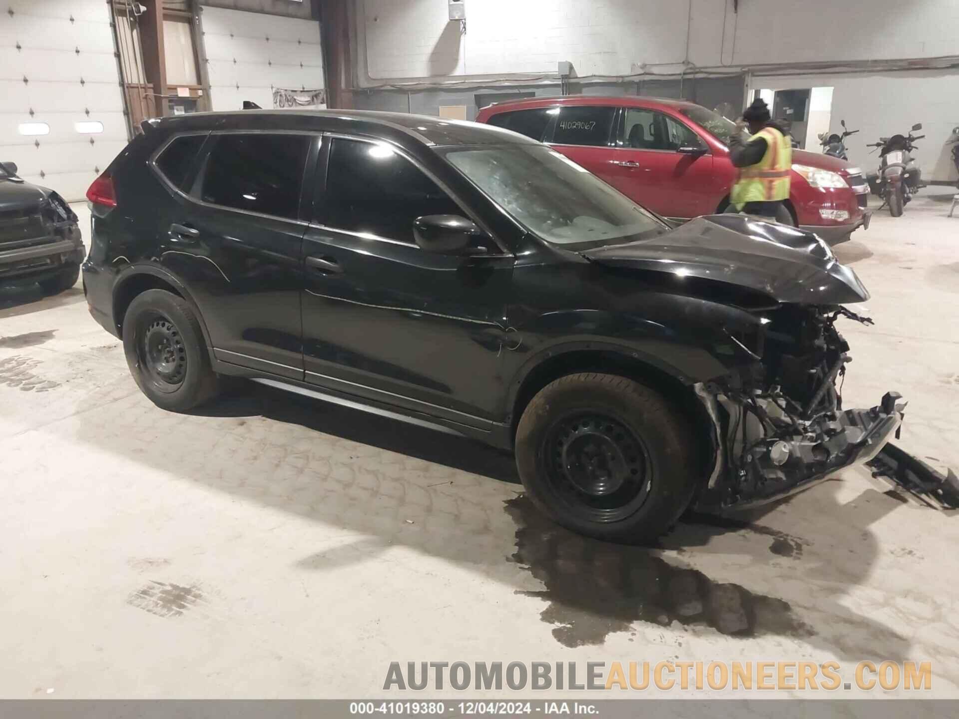 JN8AT2MV4HW256006 NISSAN ROGUE 2017