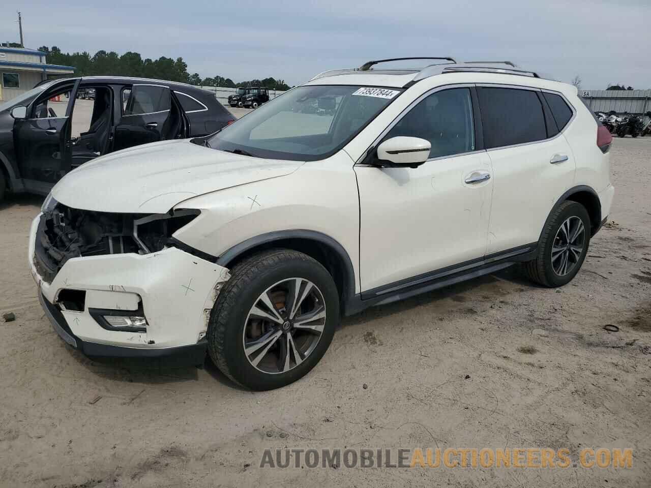 JN8AT2MV4JW307607 NISSAN ROGUE 2018