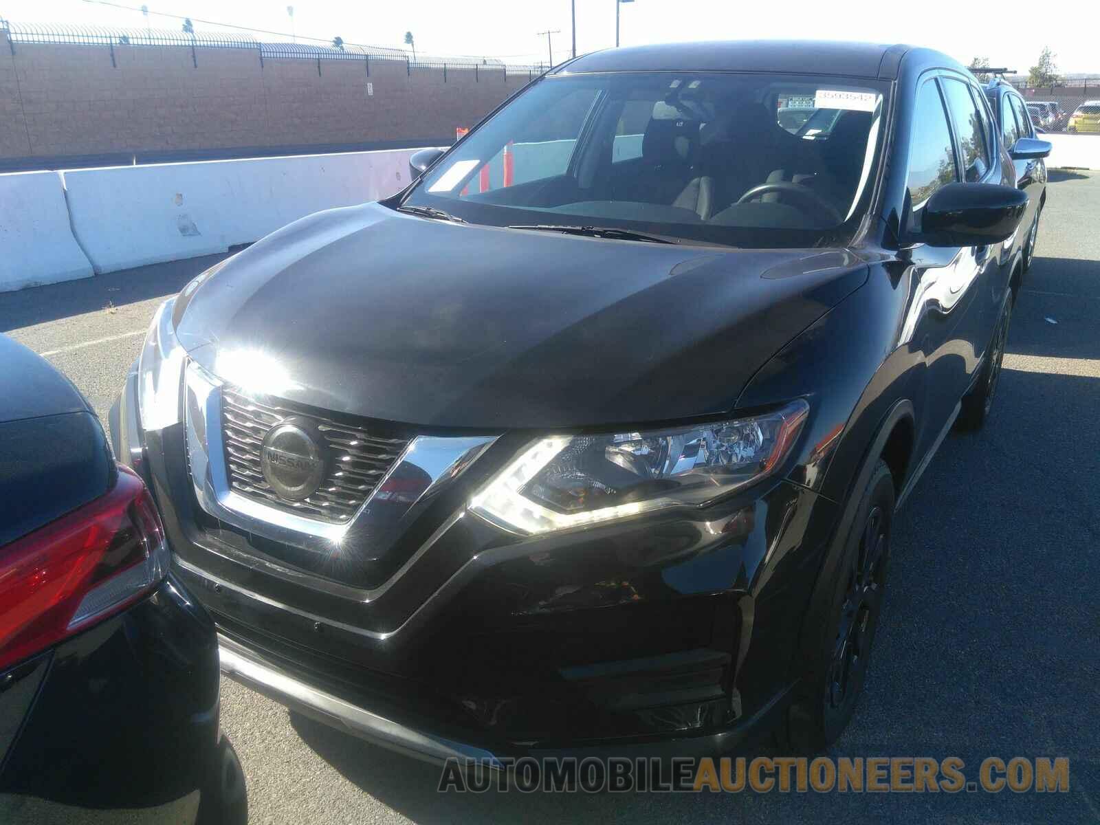 JN8AT2MV5JW312640 Nissan Rogue 2018