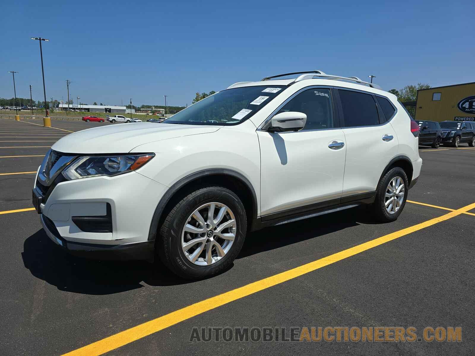 JN8AT2MV6HW026015 Nissan Rogue 2017