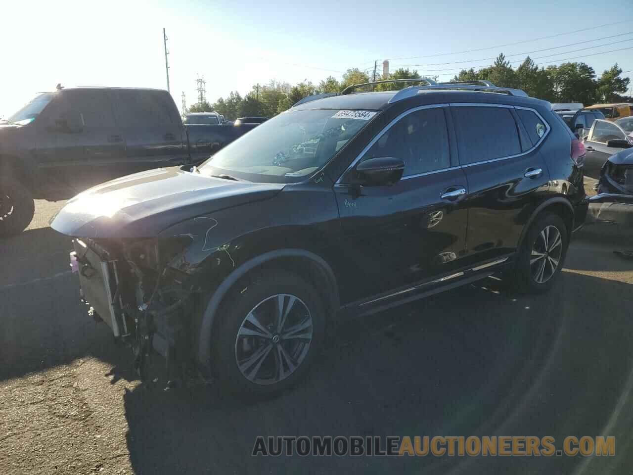 JN8AT2MV8JW302250 NISSAN ROGUE 2018