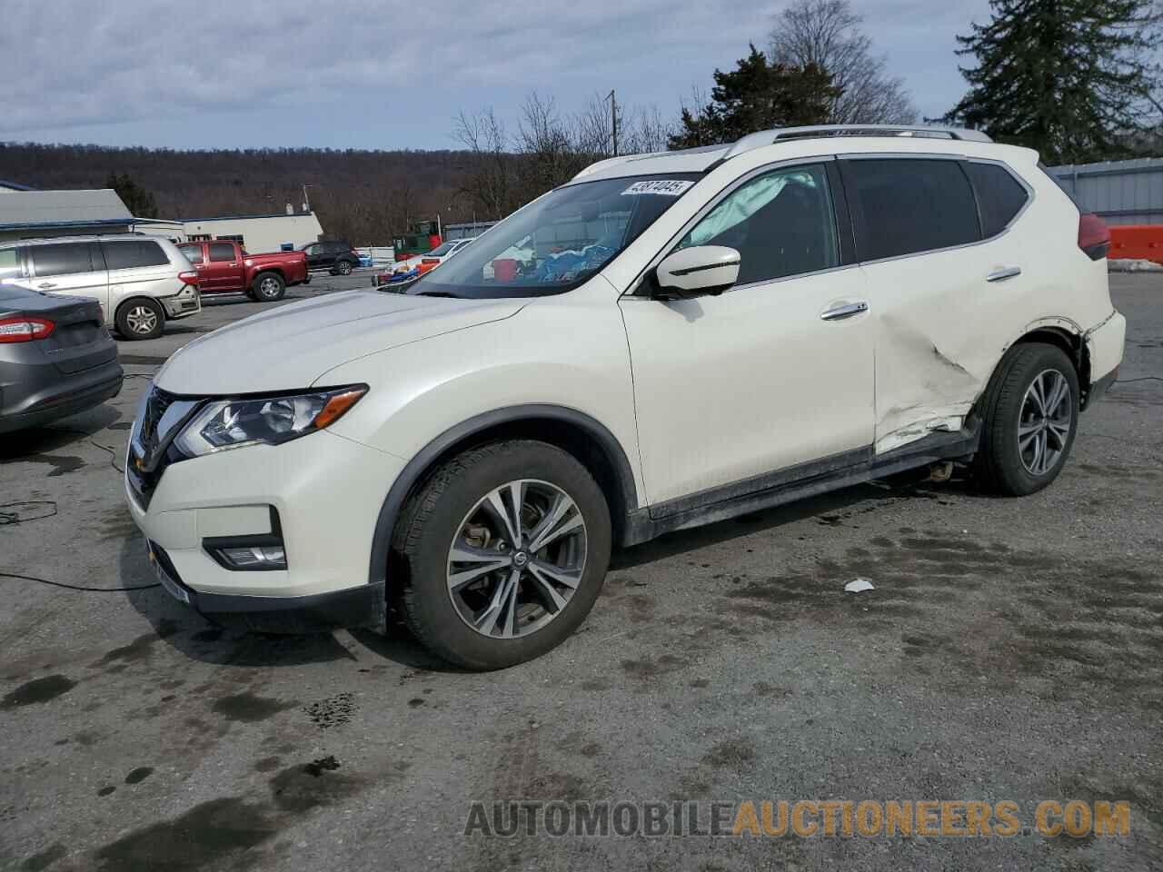 JN8AT2MV8KW386894 NISSAN ROGUE 2019