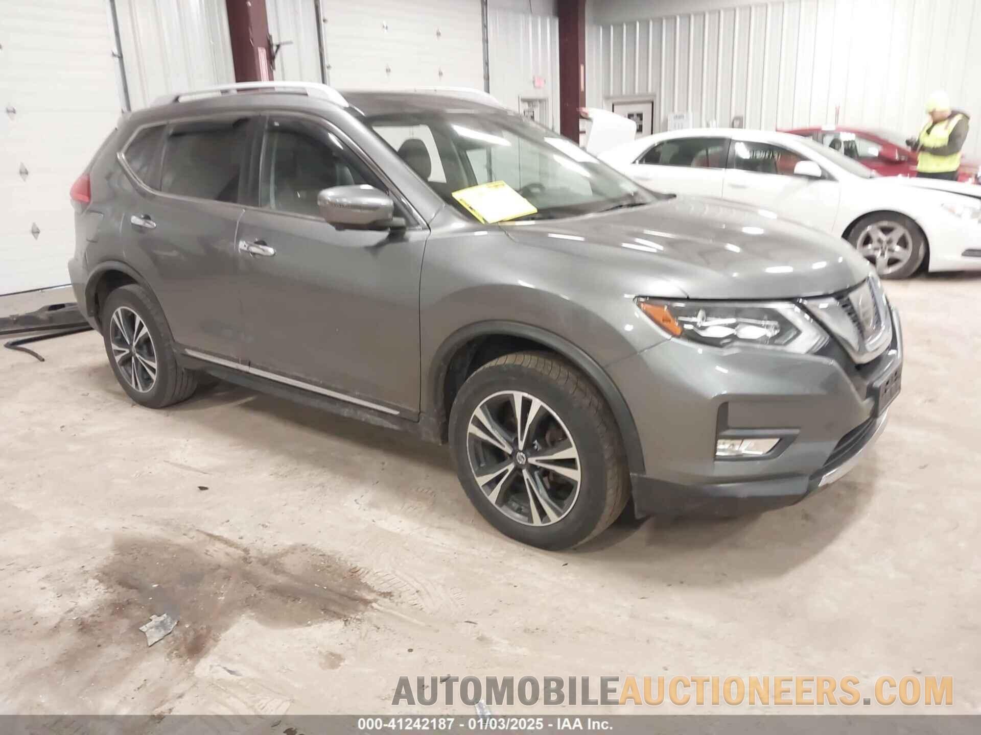 JN8AT2MVXHW271870 NISSAN ROGUE 2017