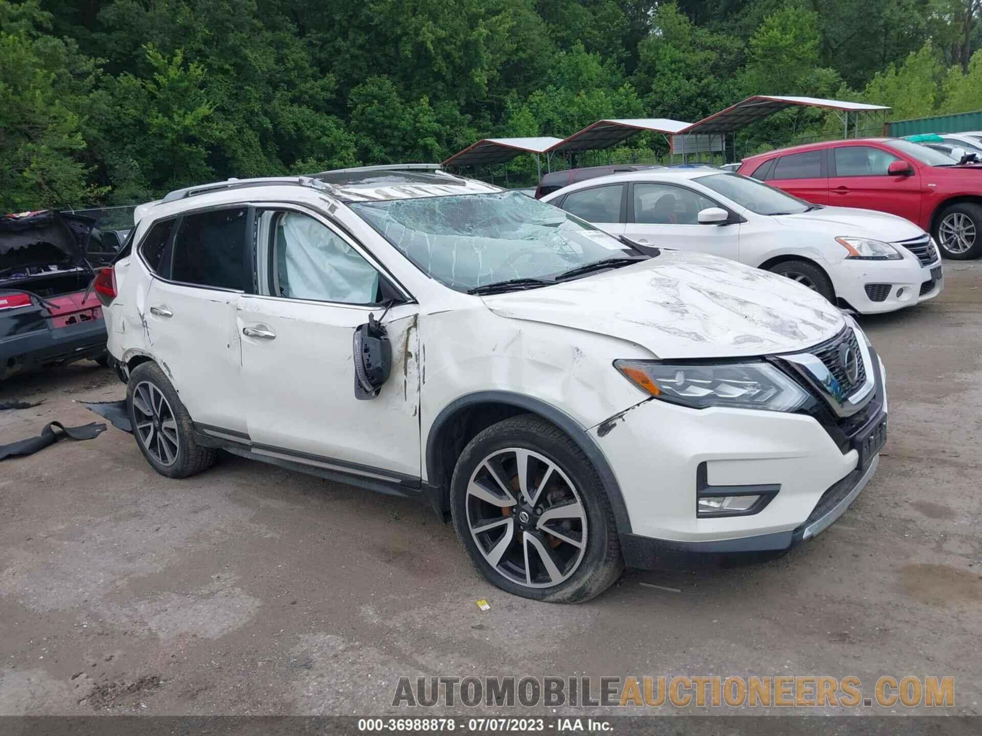 JN8AT2MVXJW302671 NISSAN ROGUE 2018