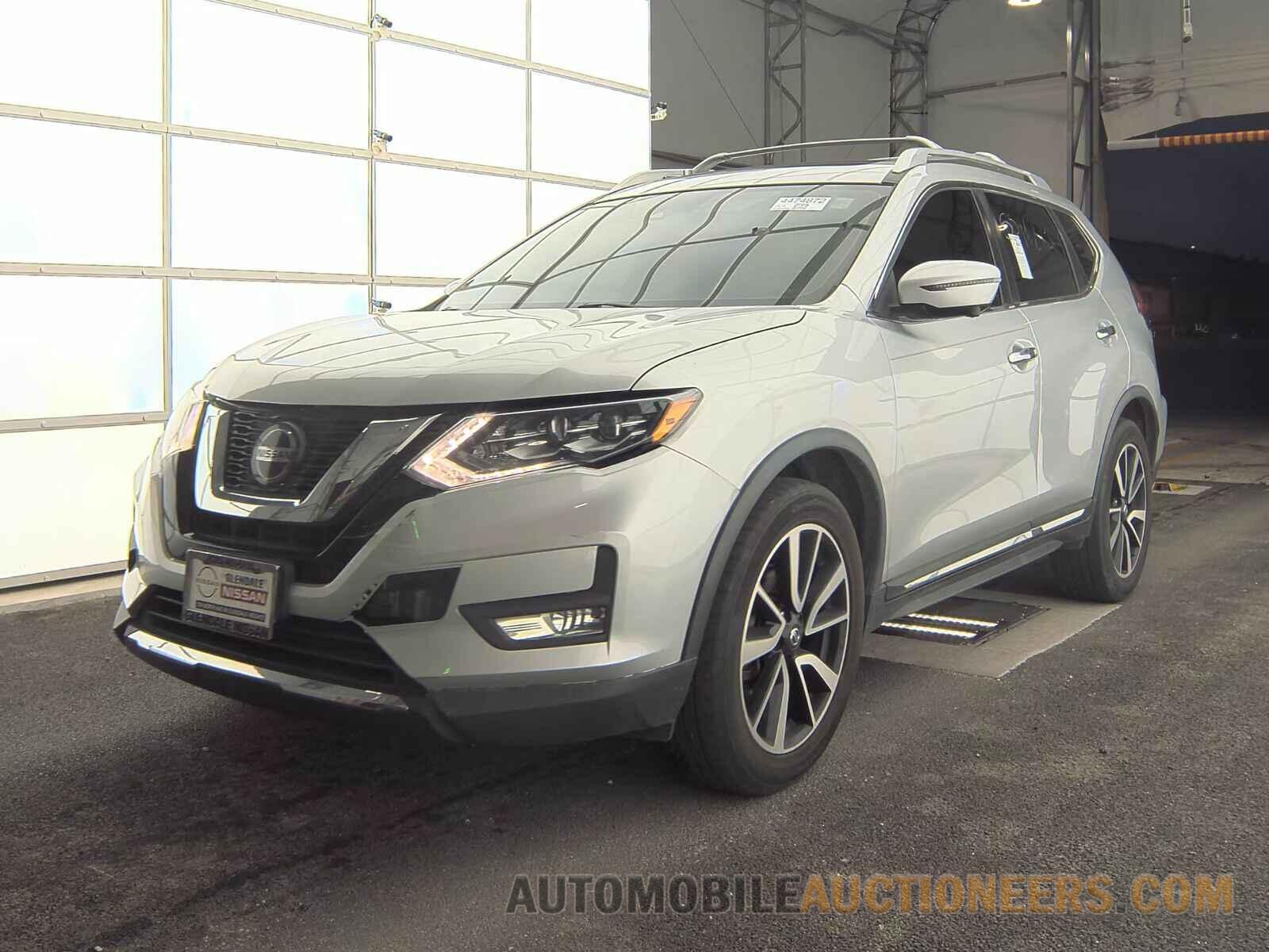 JN8AT2MVXJW324041 Nissan Rogue 2018