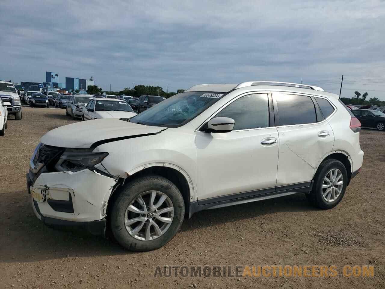 JN8AT2MVXJW352261 NISSAN ROGUE 2018