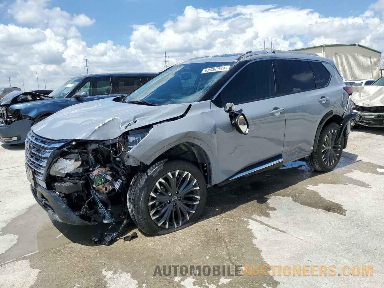 JN8BT3DD8RW251118 NISSAN ROGUE 2024